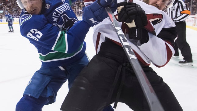 Galchenyuk lifts Coyotes over Canucks in overtime